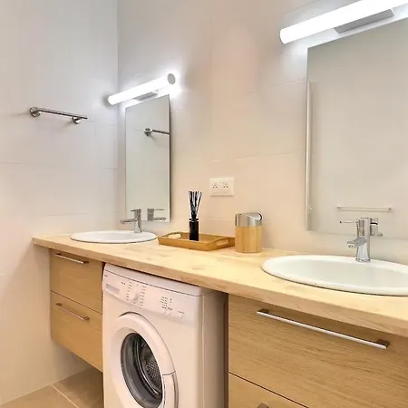 Price 90 Euro One Day,tｅlegram Brysonknot, Holiday home *